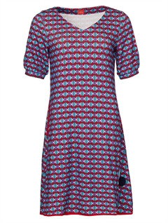 duCaroline blows Soap Bubbles - du Milde kjole